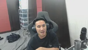 4FT THAI MIDGET DWARF MAN PLAYS GAME !socials !stake !bonus